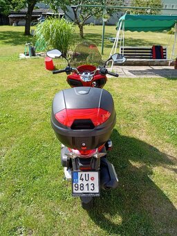 Prodám Honda PCX 150 rok výroby 2012 - 9