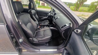 Mitsubishi Outlander 4x4 pěkný stav - 9