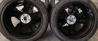 Volvo EX30 , alu 20', originál Volvo, zimní pneu, TPMS - 9