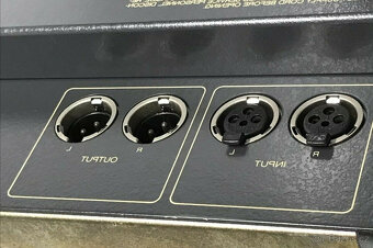 Kazetový magnetofon Studer A710 (profesionální verze kazetov - 9