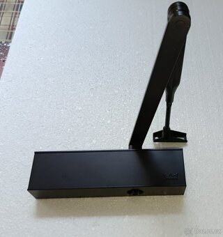 Dveřní zavírač Dorma TS73V - 9