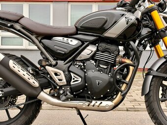 Triumph Scrambler 400 X - 9