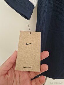 Sportovní tričko Nike velikosti M či L - 9