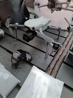 RC Dron Dji Air 3S - 9