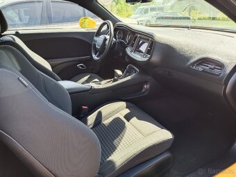 Dodge Challenger - 9