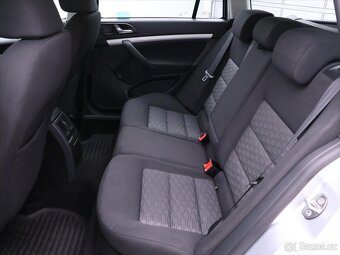 Škoda Octavia 1,4 TSI 90kW Ambition Drive CZ (2011) - 9