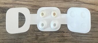 Apple AirPods Pro - 9