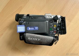 Videokamera SONY DCR-TRV10E Video8/Hi8/Digital8 - 9