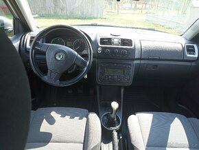 Škoda Octavia, Škoda Fabia Volkswagen Caddy - 9