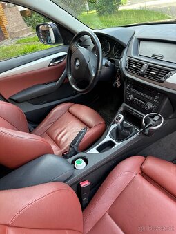 BMW X1 2,0D 130KW N47 Marrakesh brown, červená kůže - 9
