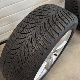 Alu kola Audi, 225/50 R17, zánovní pneu Nexen 8mm - 9