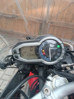 Triumph Tiger 800 XR - 9