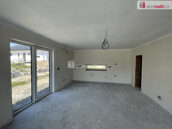 exkluzivní prodej rodinný dům před dokončením na okraji brds - 9