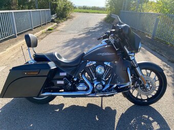 Harley Davidson Street Glide 103 - 9