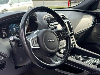 Jaguar F-Pace 2018 - 9