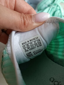 Sportovní obuv Adidas, vel. 37,5 - 38 - 9