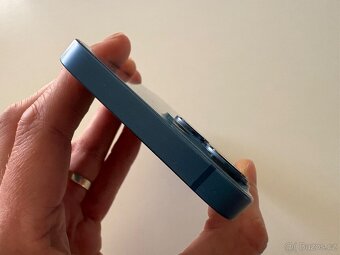 Apple iPhone 13 mini 128GB modrý - 9