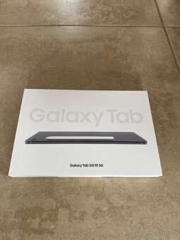 Dotykový tablet Samsung Galaxy Tab S10 FE 5G 8 GB / 128 GB - 9