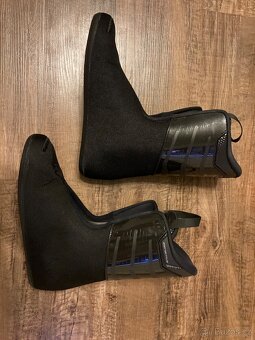 Sjezdový set Salomon XMax a Fischer RC4 - 9