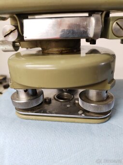 Nivelační přístroj MEOPTA - 9