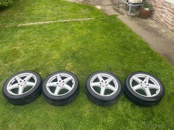 Pneu 225/45 R17 - 9