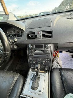 Volvo XC90 2.4 d 136kw - 9