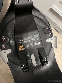 Maxi cosi vajíčko+základna - 9