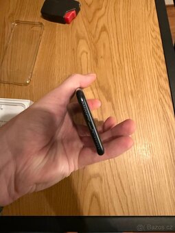 iPhone 6 SE 2022 - 9