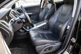 Volvo XC60 140kW (2015) - 9