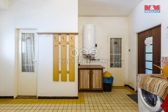 Prodej rodinného domu, 987 m², Lukavice - 9