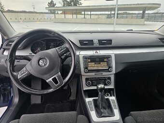 Volkswagen Passat 2.0 tdi 103kw CR - 9