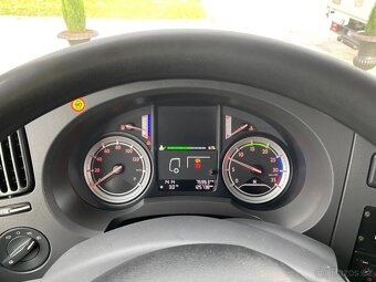 DAF FA LF250 4x2 chlaďák - 9