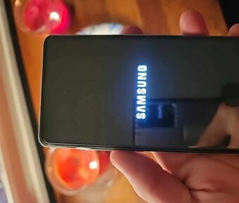 Samsung Galaxy S10 - 9