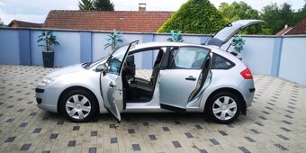 Citroen C4 1,6 HDI - 16V - 66kw. JEZDÍ PĚKNĚ. .STK do 8/2026 - 9
