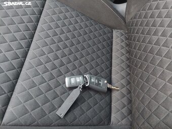Škoda Octavia 2.0tdi di DSG top stav 132tis km - 9