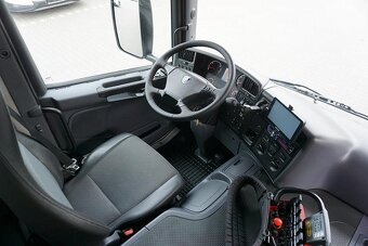 Scania P420 8x4 - plato s hydraulickou rukou Palfinger - 9