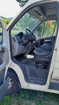 Automobil Peugeot Boxer - 9