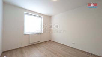Pronájem bytu 1+kk, 19 m², Praha, ul. Kubánské náměstí - 9