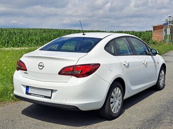 Opel Astra 1.6 16V 85kw,r.v.2016---42000km ČR - 9