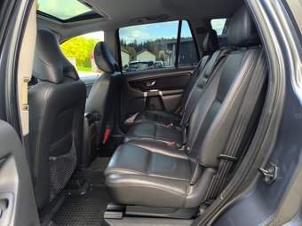Volvo XC90 2.4 D5 V5 136kw AWD +++VELMI PĚKNÝ STAV+++ - 9
