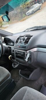 Mercedes-Benz Viano 2.2 CDI manuál - 9