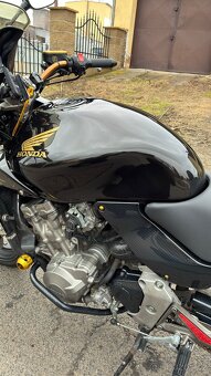 Honda Hornet S 600 - 9