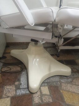 Pedikérské křeslo - 9