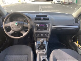 Škoda Octavia II 1.6tdi, původ ČR - 9