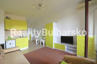 Studio(1+kk,40 m²) s balkonem s výhledem na bazén - 9