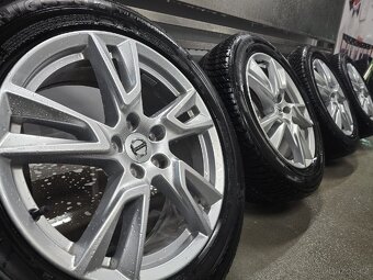Zimní alu kola Volvo XC40 R18 - 9