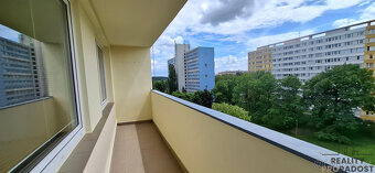 Exkluzivně pronájem bytu 2+kk, po rekonstrukci, 36m2 + lodži - 9