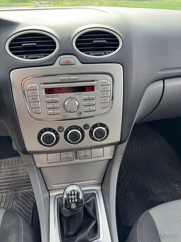 Ford Focus 1.6i 74KW MK2 2009 - 9