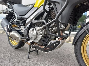 Suzuki V-Strom 650 XT (2020/19900 km) - 9