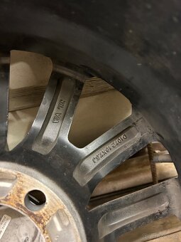 alu kola TOYOTA HILUX 6x139,7 R18 ET25+ZIMNÍ 265/60R18 - 9